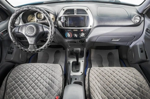 Внедорожник Toyota RAV4 2000 года, 699000 рублей, Барнаул