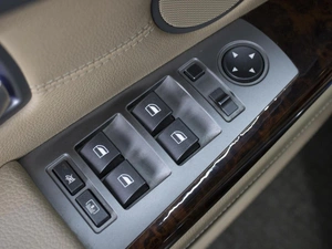 Седан BMW 7 серия 2005 года, 2159000 рублей, Омск