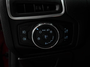 Хетчбэк Ford Focus 2013 года, 930000 рублей, Воронеж