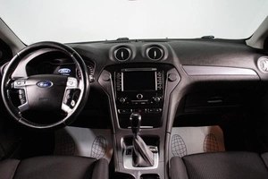 Седан Ford Mondeo 2012 года, 989000 рублей, Сургут