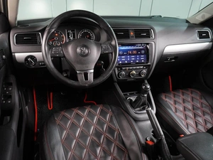 Седан Volkswagen Jetta 2013 года, 1039000 рублей, Воронеж
