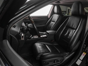 Седан Lexus ES 2013 года, 2149000 рублей, Тюмень