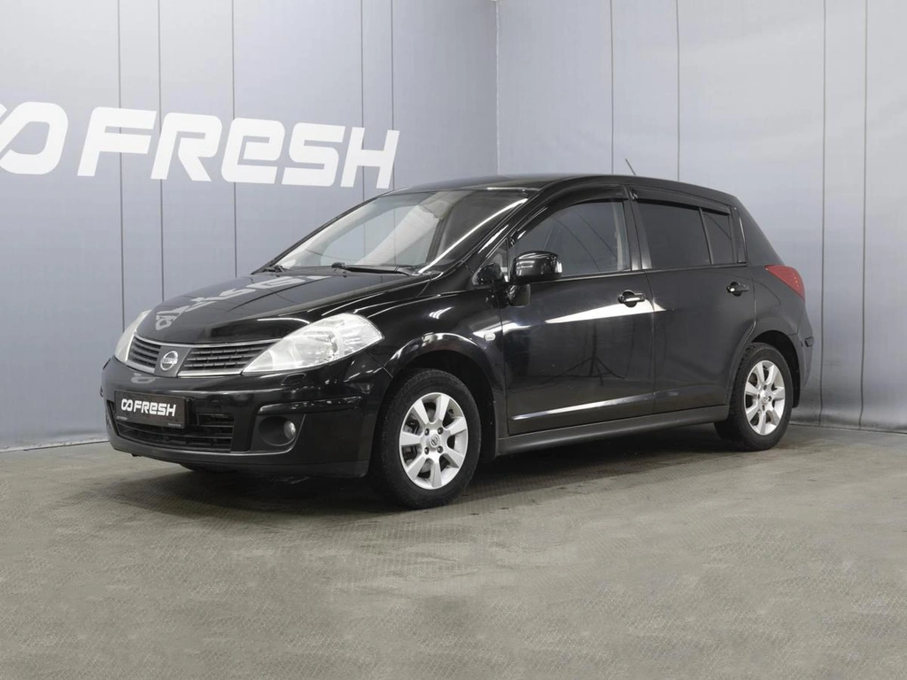 Хетчбэк Nissan Tiida 2007 года, 520000 рублей, Омск