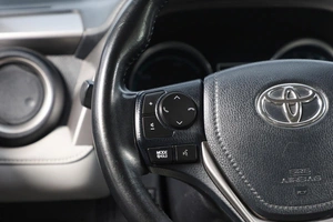 Внедорожник Toyota RAV4 2017 года, 2639000 рублей, Новосибирск