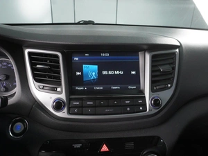 Внедорожник Hyundai Tucson 2015 года, 1820000 рублей, Красный Пахарь
