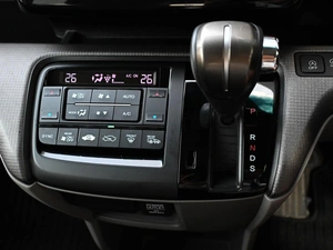 Минивэн Honda Stepwgn 2016 года, 1534000 рублей, Кирилловка