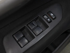 Хетчбэк Toyota Auris 2007 года, 660000 рублей, Омск