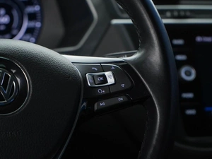 Внедорожник Volkswagen Tiguan 2018 года, 2389000 рублей, Москва