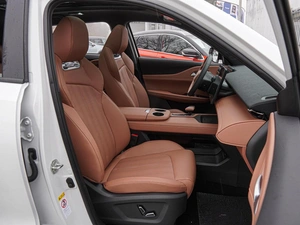 Внедорожник Changan UNI-Z 2025 года, 3400000 рублей, Волгоград