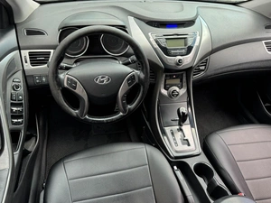Седан Hyundai Elantra 2013 года, 929000 рублей, Кропоткин