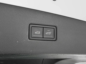 Внедорожник Volkswagen Tiguan 2020 года, 2730000 рублей, Краснодар