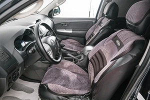 Пикап Toyota Hilux 2013 года, 2299000 рублей, Красноярск