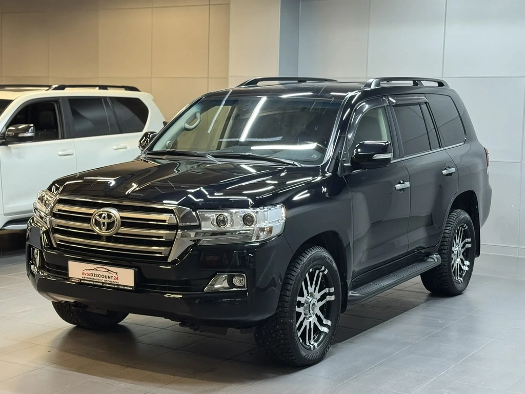Внедорожник Toyota Land Cruiser 2019 года, 7997000 рублей, Красноярск