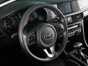 Седан Kia Optima 2018 года, 1799000 рублей, Аксай