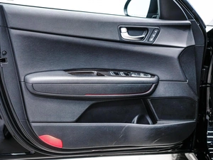 Седан Kia K5 2019 года, 2030000 рублей, Красноярск