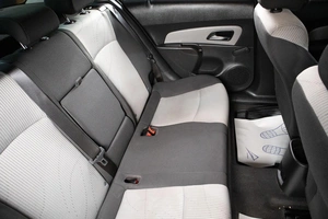 Седан Chevrolet Cruze 2013 года, 809000 рублей, Сургут