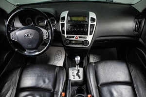 Хетчбэк Kia Ceed 2008 года, 749000 рублей, Сургут