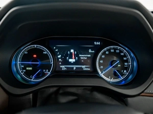 Внедорожник Toyota Harrier 2022 года, 4305000 рублей, Красноярск