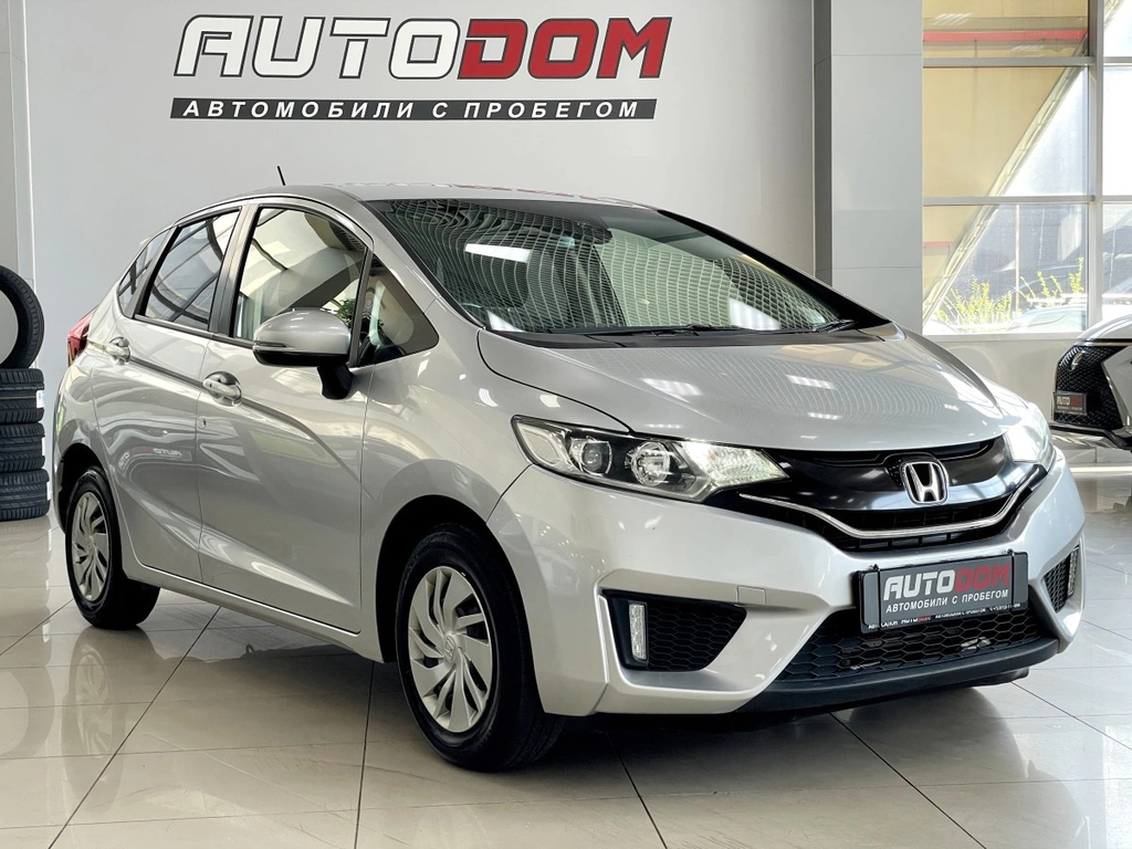 Хетчбэк Honda Fit 2017 года, 947000 рублей, Солонцы