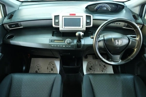 Минивэн Honda Freed 2010 года, 1159000 рублей, Омск