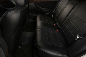 Седан Toyota Avensis 2005 года, 619000 рублей, Челябинск