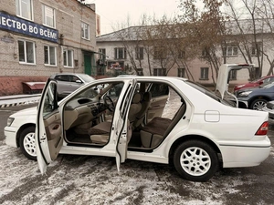 Седан Toyota Vista 2001 года, 600000 рублей, Абакан
