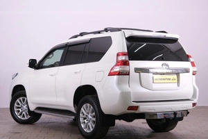 Внедорожник Toyota Land Cruiser Prado 2015 года, 4519000 рублей, Омск