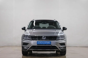 Внедорожник Volkswagen Tiguan 2019 года, 2669000 рублей, Новокузнецк