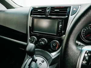 Хетчбэк Toyota Ractis 2015 года, 849000 рублей, Красноярск