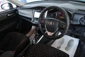 Универсал Toyota Corolla Fielder 2019 года, 1599000 рублей, Омск
