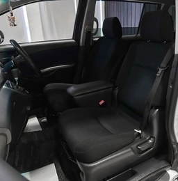 Минивэн Toyota Isis 2014 года, 1290000 рублей, Красноярск