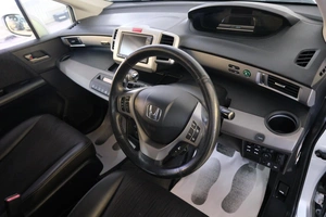 Минивэн Honda Freed 2012 года, 1169000 рублей, Омск