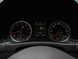 Внедорожник Volkswagen Tiguan 2014 года, 2550000 рублей, Краснодар