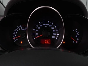 Седан Kia Rio 2012 года, 899000 рублей, Воронеж