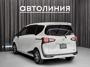 Минивэн Toyota Sienta 2019 года, 1430000 рублей, Ачинск