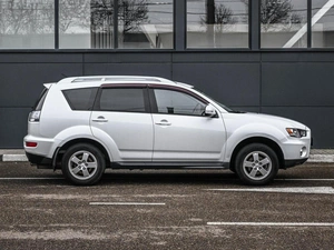 Внедорожник Mitsubishi Outlander 2010 года, 1094000 рублей, Кирилловка