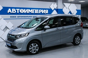 Минивэн Honda Freed 2017 года, 1428000 рублей, Солонцы