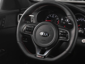 Седан Kia Optima 2017 года, 1979000 рублей, Тюмень