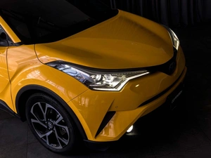 Внедорожник Toyota C-HR 2018 года, 1769000 рублей, Тюмень