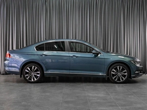 Седан Volkswagen Passat 2017 года, 1899000 рублей, Тюмень