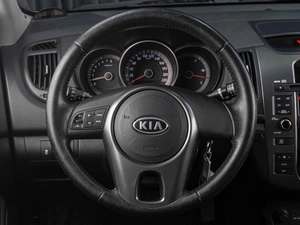 Седан Kia Cerato 2010 года, 969000 рублей, Тюмень