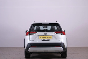Внедорожник Toyota RAV4 2025 года, 4099000 рублей, Омск