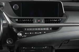 Седан Lexus ES 2021 года, 4249000 рублей, Тюмень