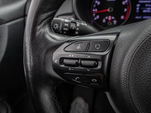 Хетчбэк Kia Rio X-Line 2017 года, 1590000 рублей, Краснодар