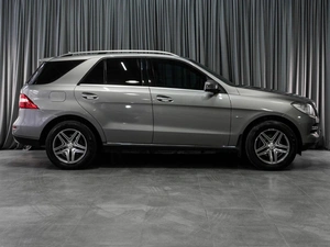 Внедорожник Mercedes-benz M-класс 2012 года, 2599000 рублей, Тюмень