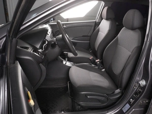 Хетчбэк Hyundai Solaris 2011 года, 698000 рублей, Минеральные Воды