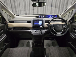 Минивэн Honda Freed 2017 года, 1320000 рублей, Красноярск