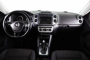 Внедорожник Volkswagen Tiguan 2014 года, 1649000 рублей, Пермь