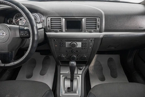 Седан Opel Vectra 2006 года, 499000 рублей, Барнаул