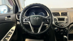 Хетчбэк Hyundai Solaris 2015 года, 948000 рублей, Красноярск